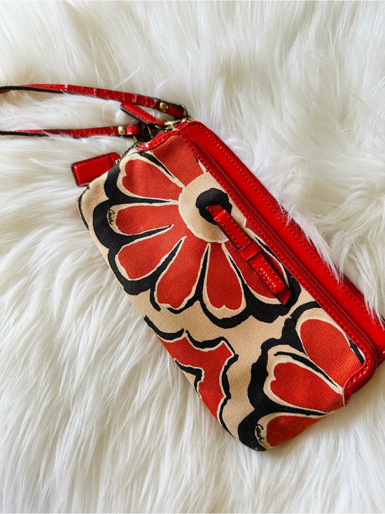 Coach Handbags - COACH Poppy Double Zip Wristlet